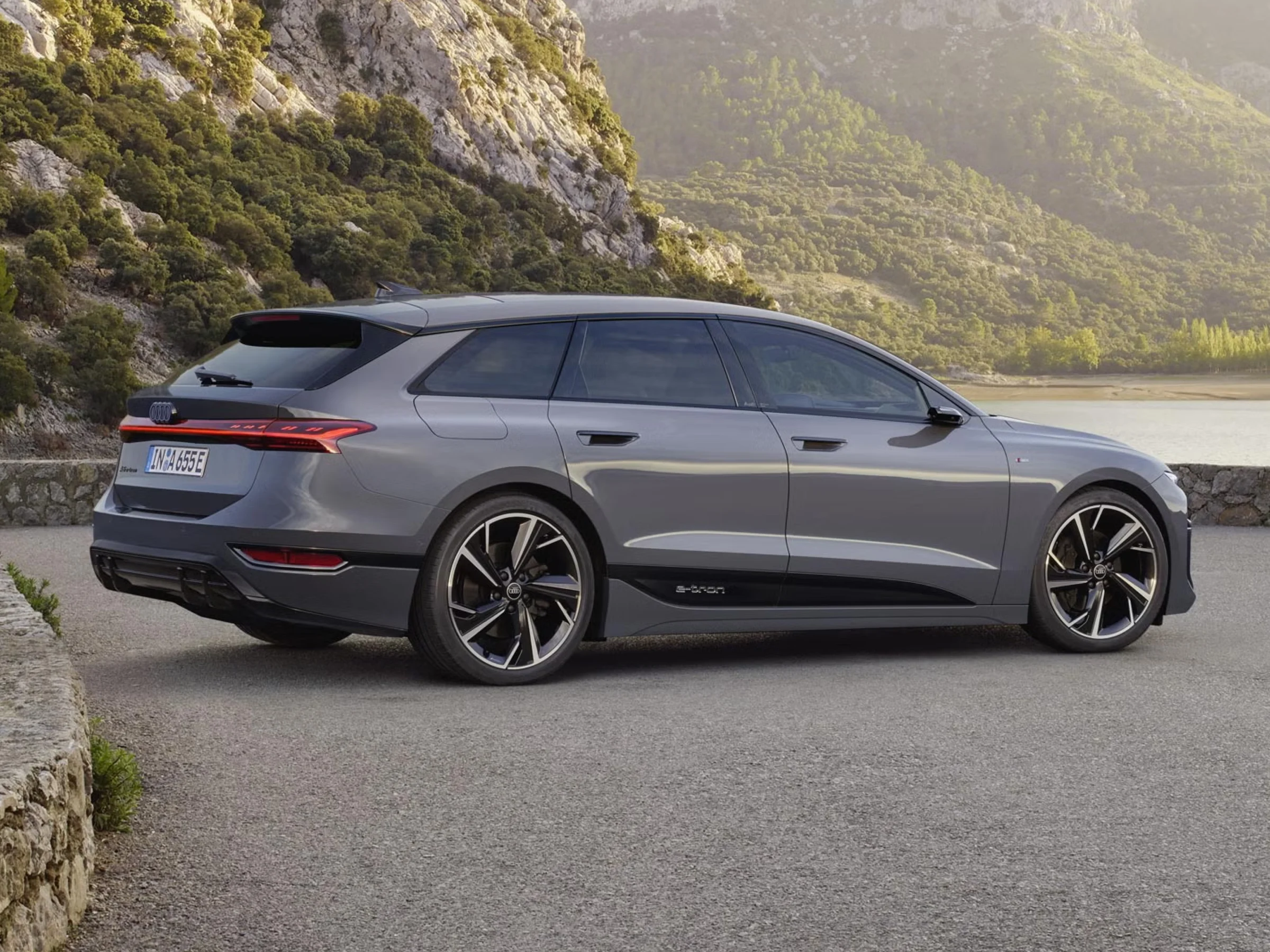 03 2026 Audi A6 etron Avant