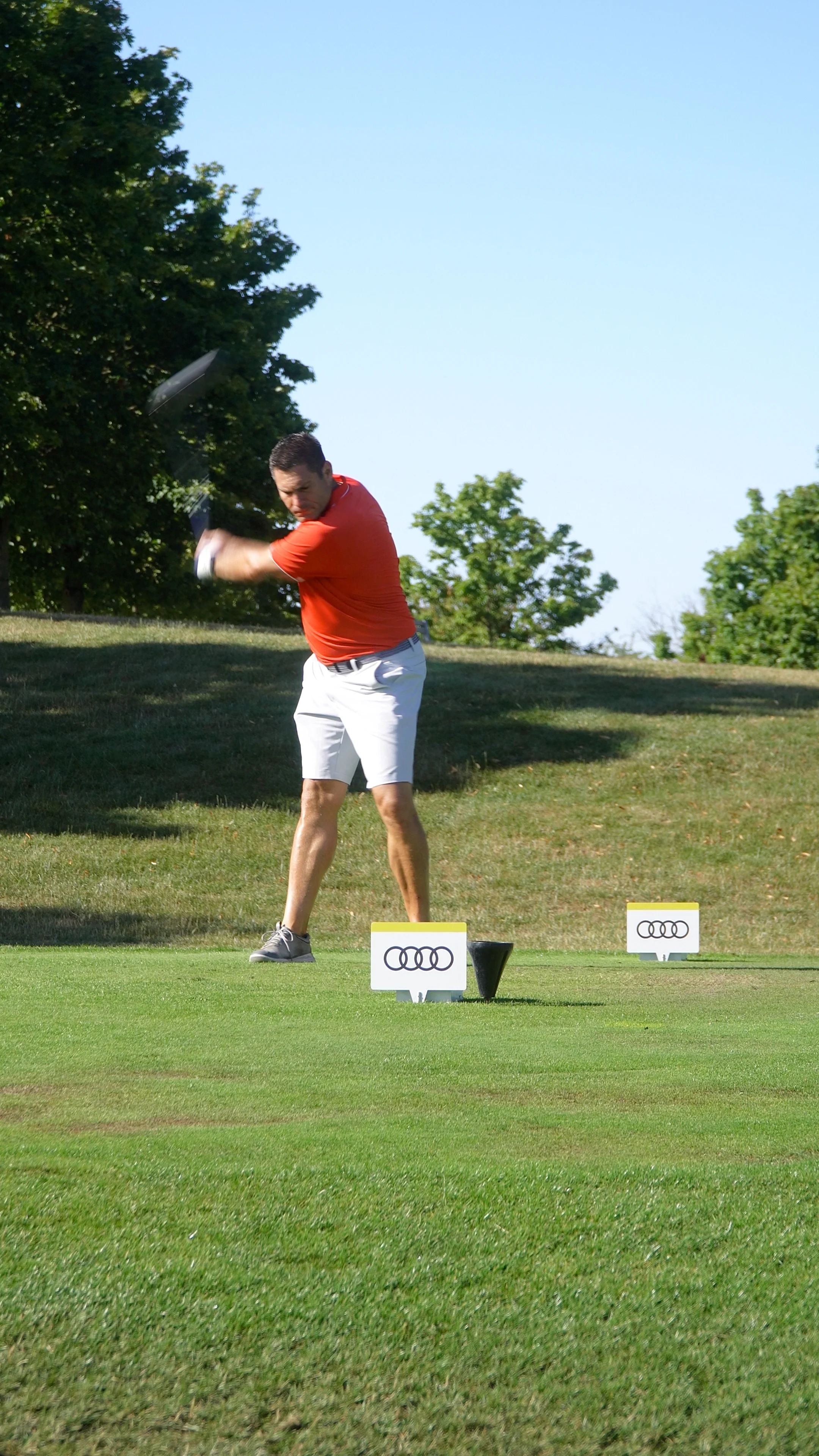 Golf Main 01 00 09